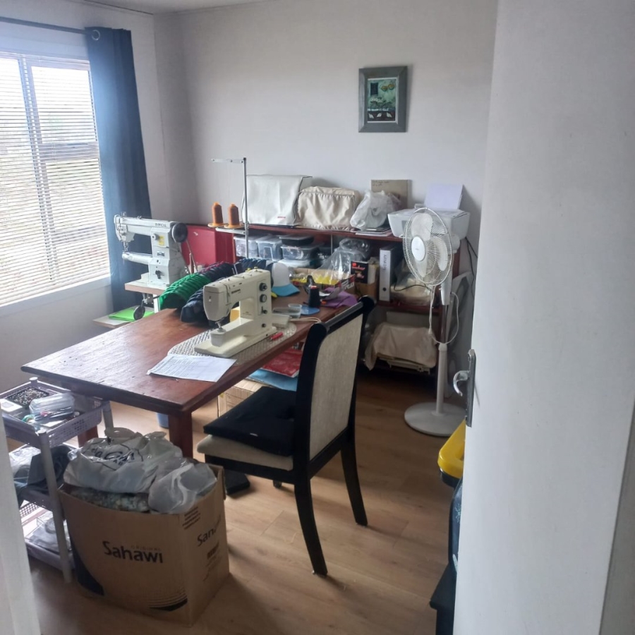 3 Bedroom Property for Sale in Louis Rood Western Cape